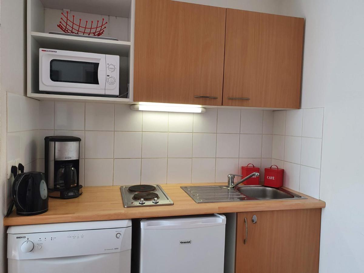 Joli appartement T2 dans résidence avec piscine, hammam et parking gratuits Carcasona Exterior foto