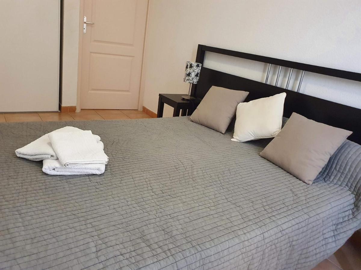 Joli appartement T2 dans résidence avec piscine, hammam et parking gratuits Carcasona Exterior foto
