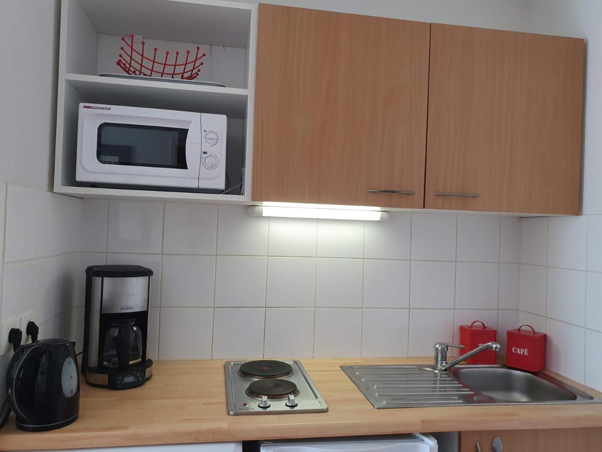Joli appartement T2 dans résidence avec piscine, hammam et parking gratuits Carcasona Exterior foto